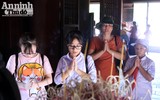 Học sinh Hà Nội vào Văn Miếu cầu may trước ngày khoa cử